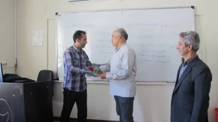 تجلیل و تقدیر از اساتید  دانشکده تربیت بدنی صفادشت
 2